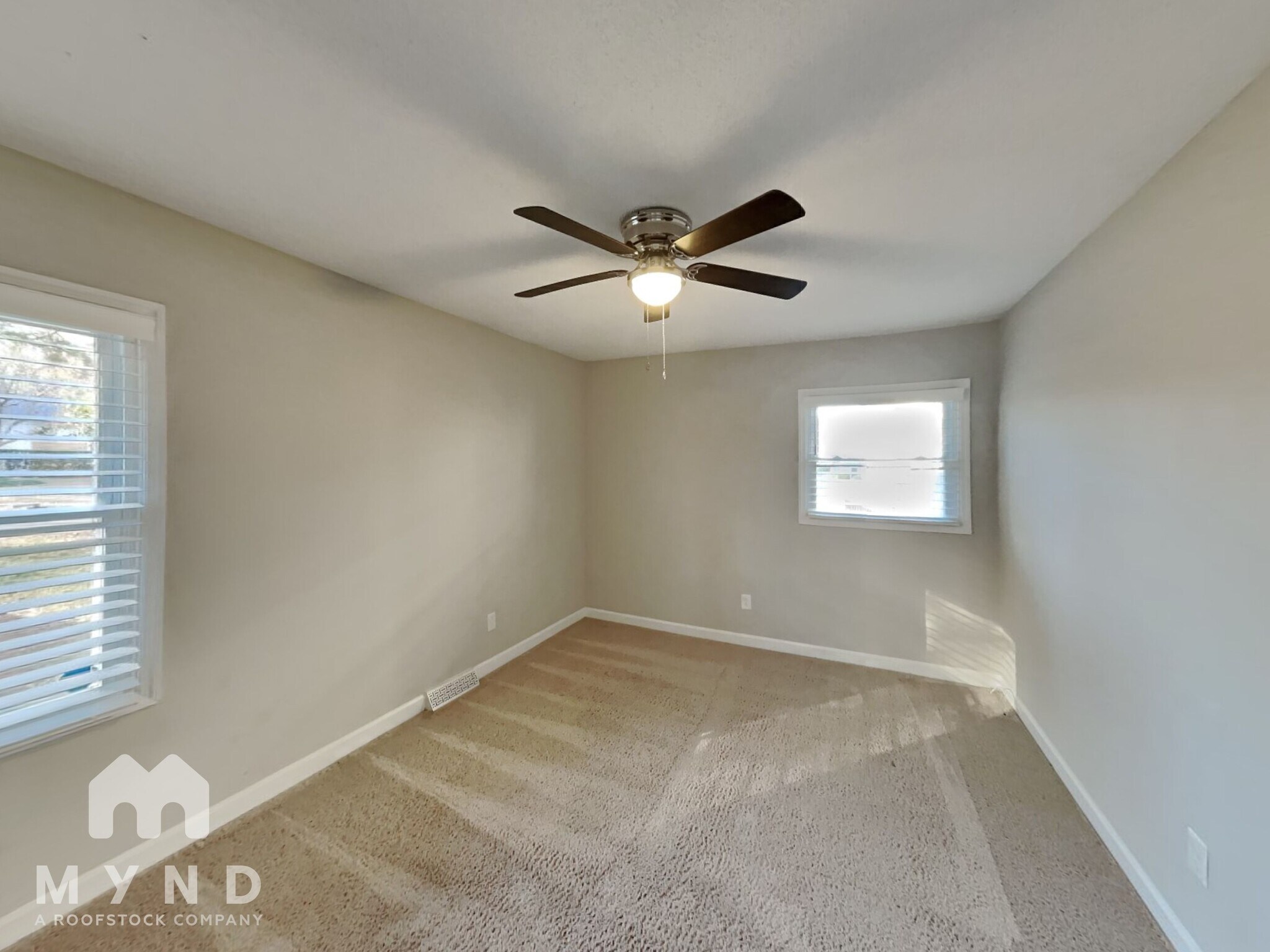 Building Photo - 8539 Sharonbrook Dr
