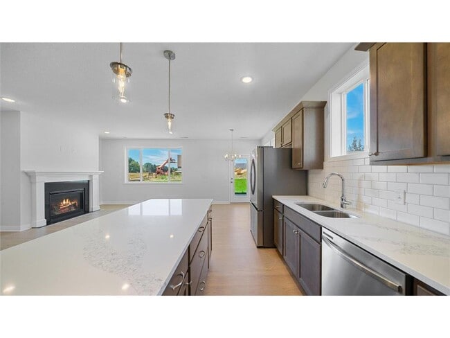 Building Photo - 123 Gambel St