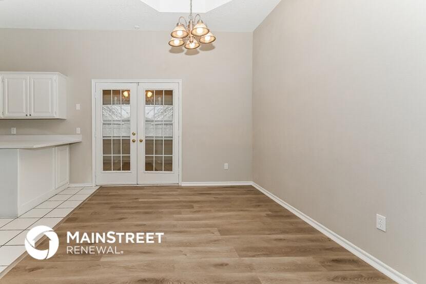 Building Photo - 11613 Wallace Ave