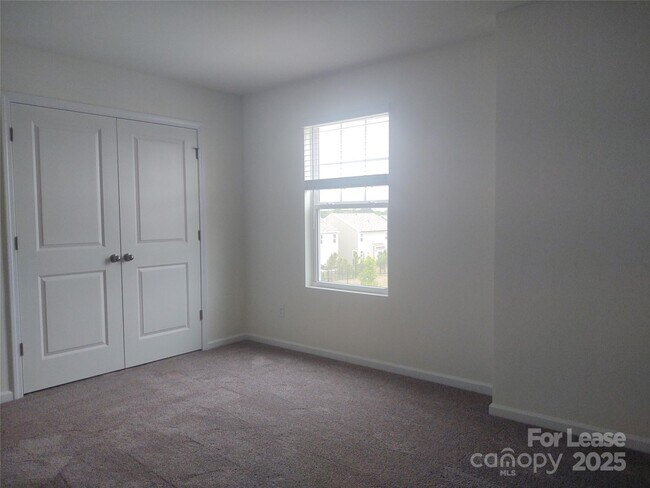 Building Photo - 4701 Stallings Brook Dr