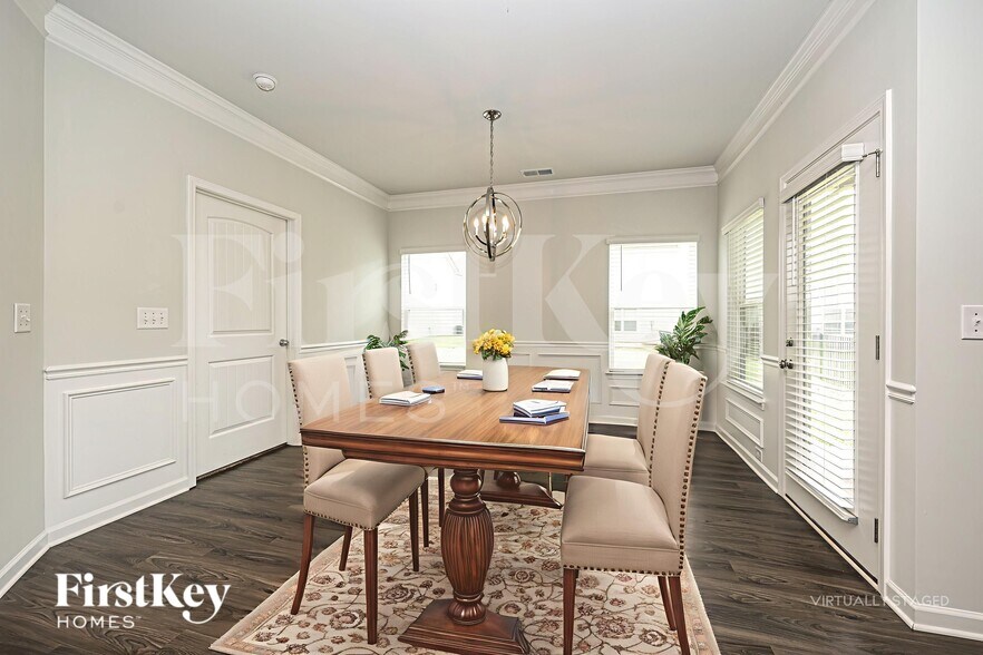 Building Photo - 3727 Pelham Wood Dr