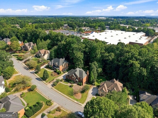 Building Photo - 5170 Deerlake Dr