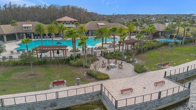 Building Photo - 2450 Chateau Lp