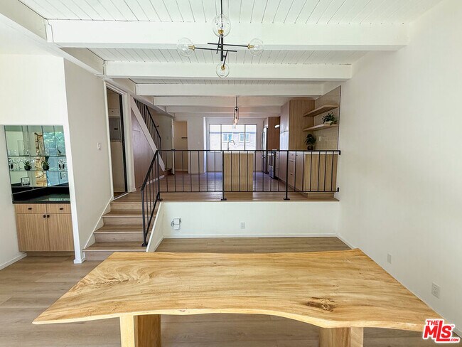 Building Photo - 6639 Green Valley Cir