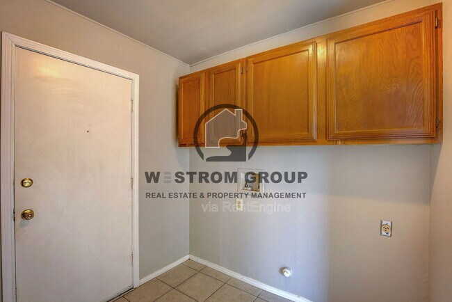 Building Photo - 8533 Brushy Creek Trail