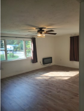 Building Photo - 914 Bayless St