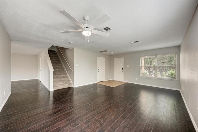 Building Photo - 1302 Casa Blanca Cove
