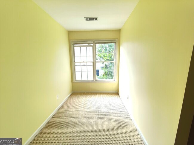 Building Photo - 4009 Treemont Ln