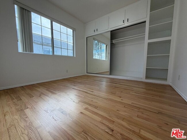 Building Photo - 2004 19th St