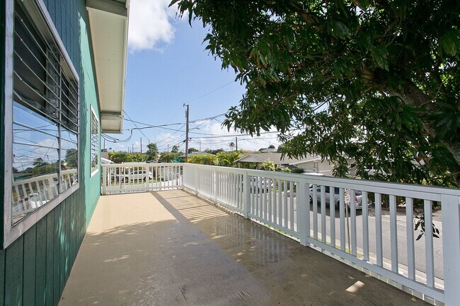 Building Photo - Partially furnished Kailua Home 3bed/2bath...