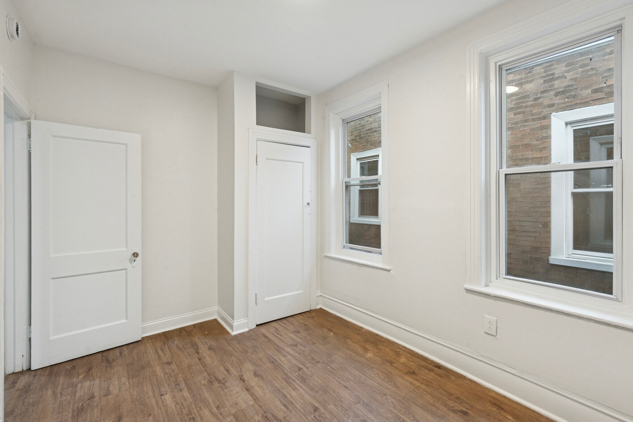 Building Photo - 6020 Catharine St