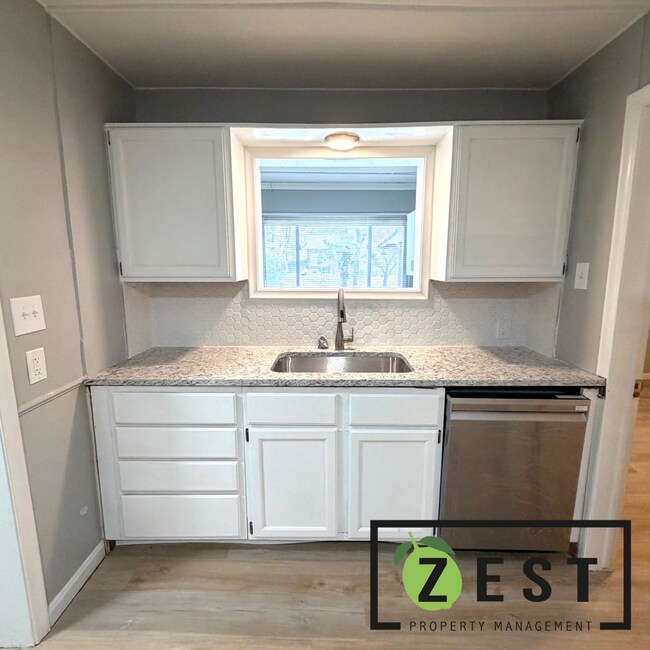 Building Photo - OPEN HOUSE- 2/28! 2PM-230PM! Gorgeous 2bed 1 bath Home