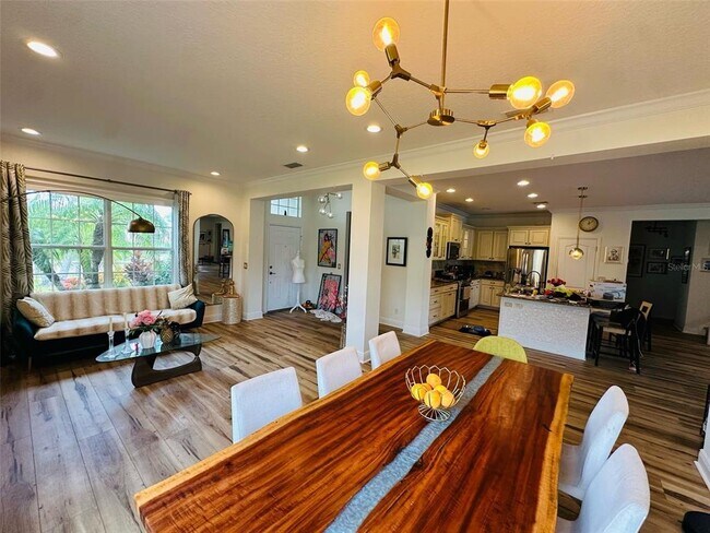 Building Photo - 12051 Forest Park Cir