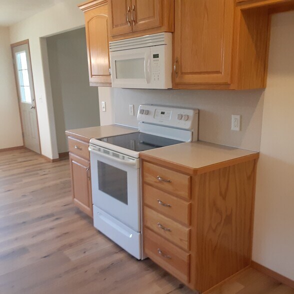 Building Photo - 325 S Casa Grande Ave