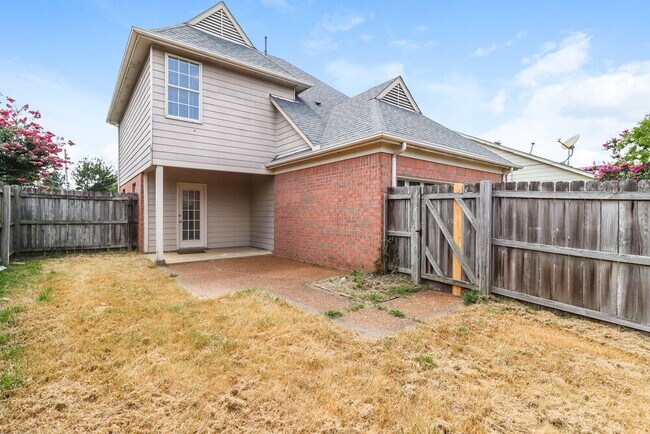 Building Photo - 784 Breeze Way