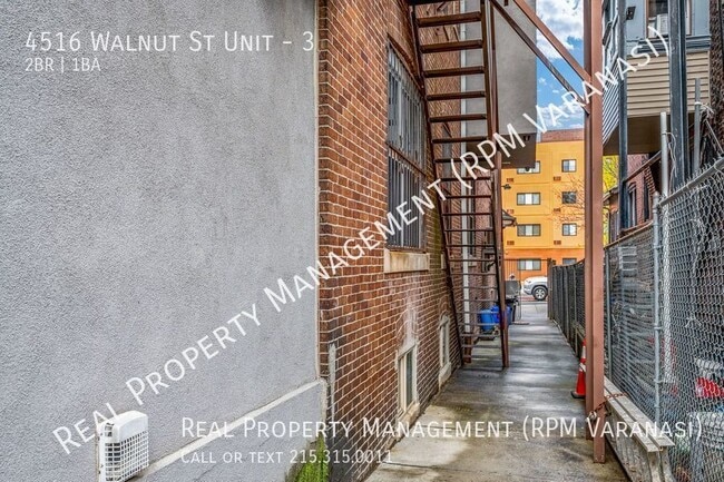 Building Photo - 4516 Walnut St