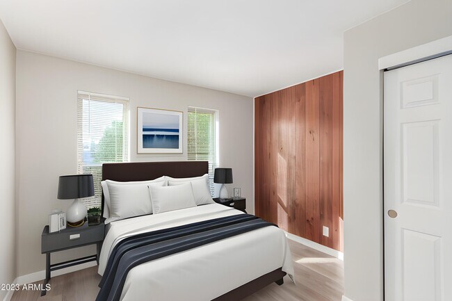 Building Photo - 3037 S Country Club Way