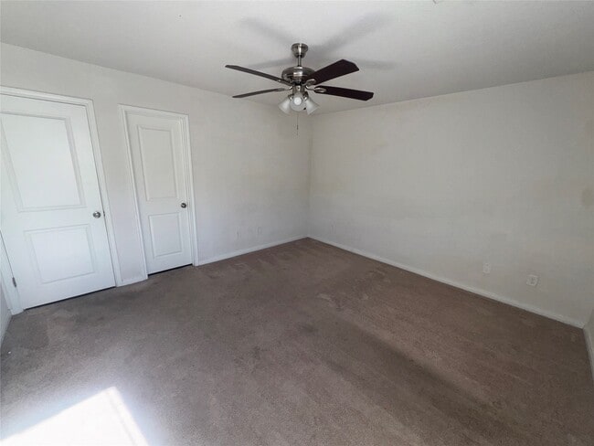 Building Photo - 403 Mistywood Dr