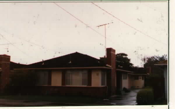 Primary Photo - 1215-1217 Maple St
