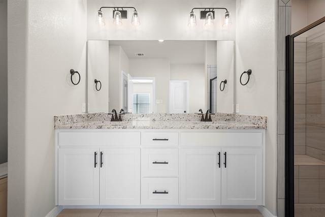 Building Photo - 604 Adeline Dr