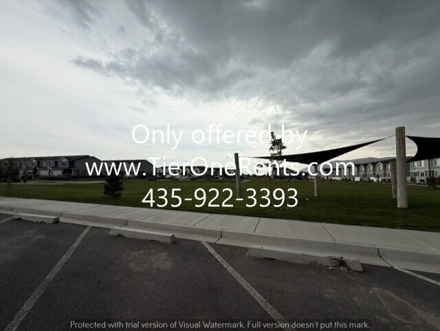 Building Photo - NO DEPOSIT option available for qualified renters