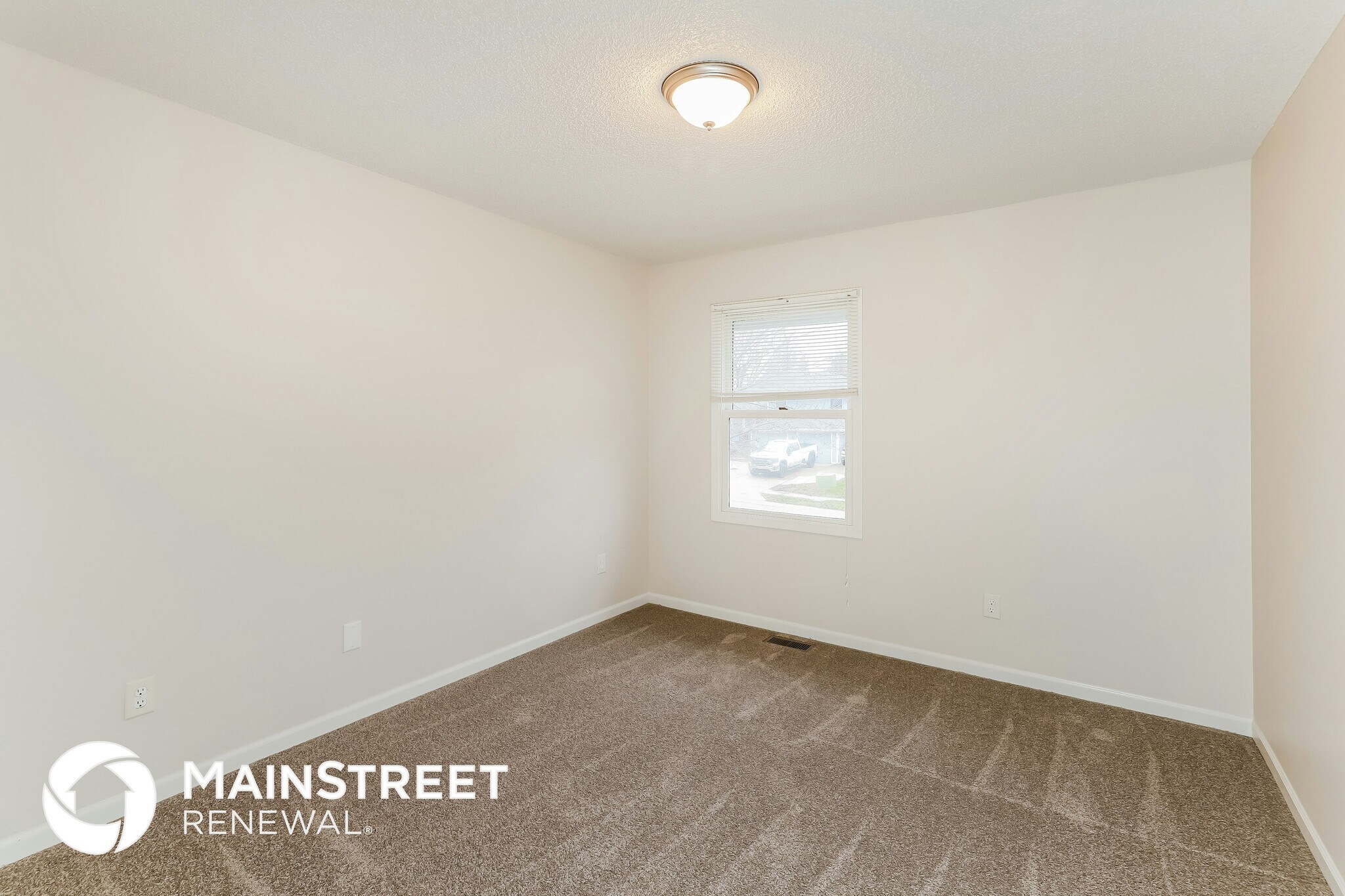 Building Photo - 10311 N Main St