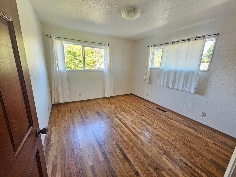 Building Photo - 4160 Williams St