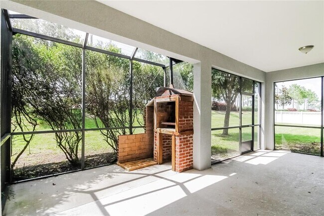 Building Photo - 7412 Bridgeview Dr