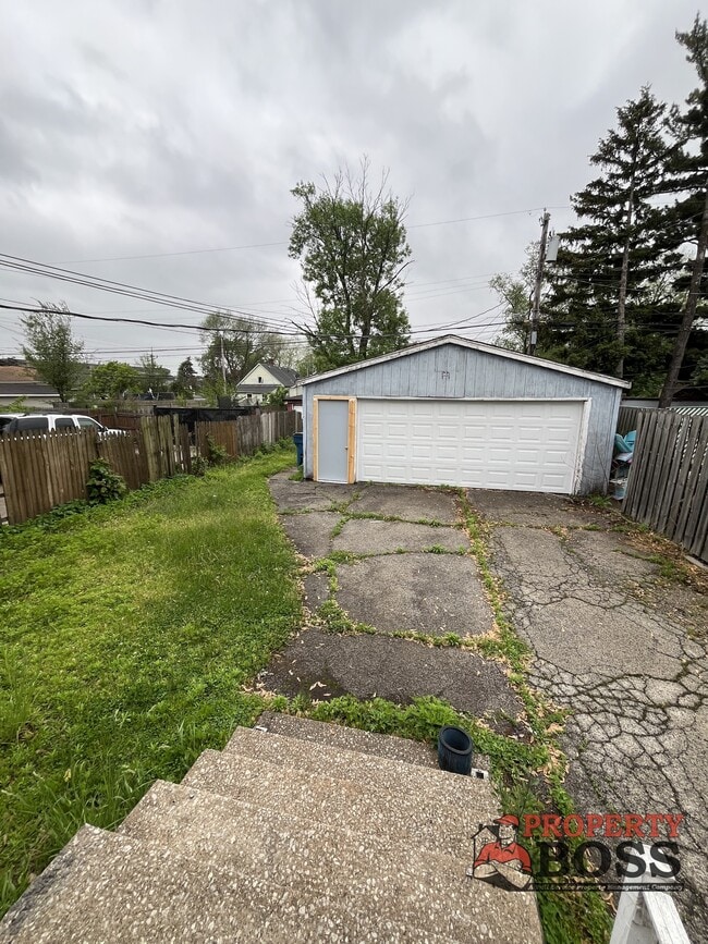 Building Photo - 4734 Johnson Ave