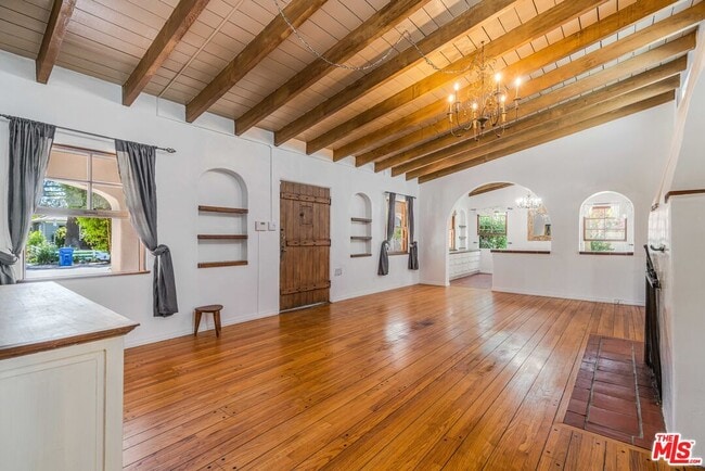 Building Photo - 12255 Addison St