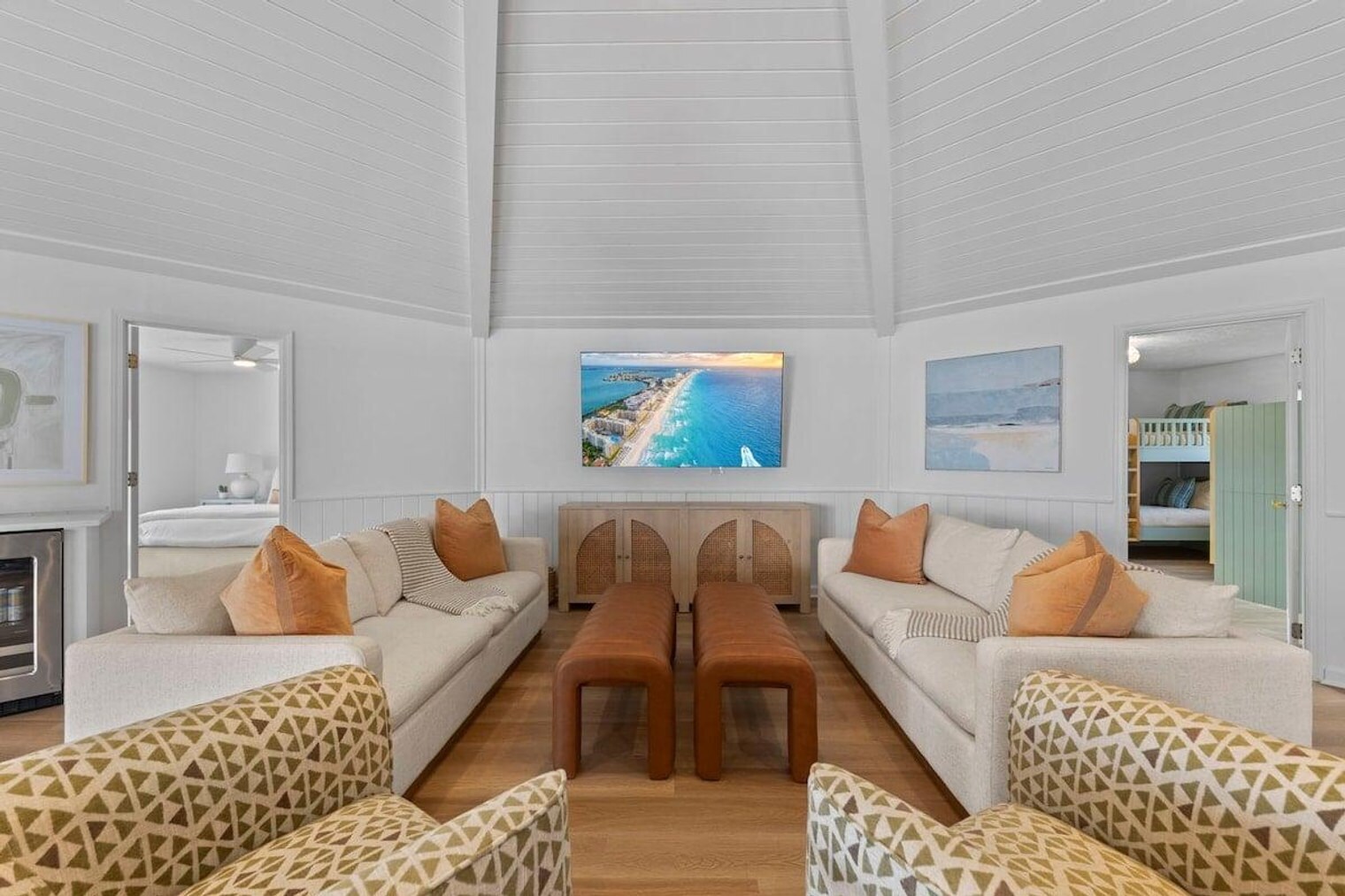 Building Photo - 169 Pompano St