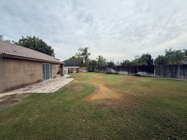 Building Photo - Spacious 4-Bedroom Home in Terra Vista