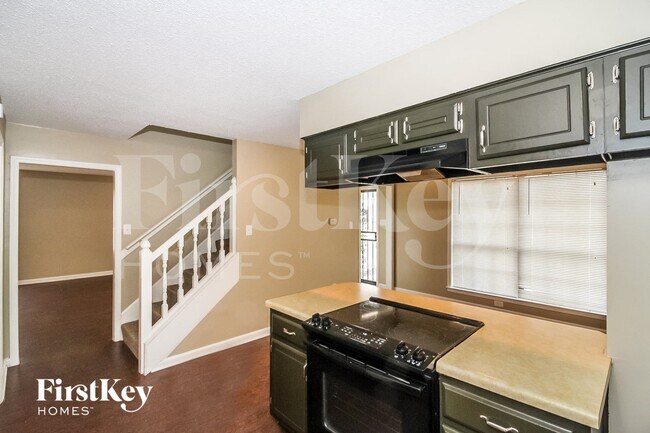 Building Photo - 7196 Butterfly Dr
