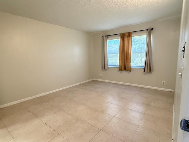 Building Photo - 1201 SW 128th Terrace