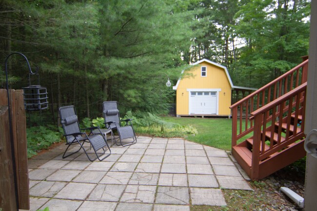 Building Photo - 576 S South Long Lake Rd