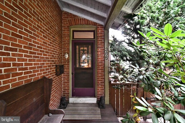 Building Photo - 365 2nd Ave