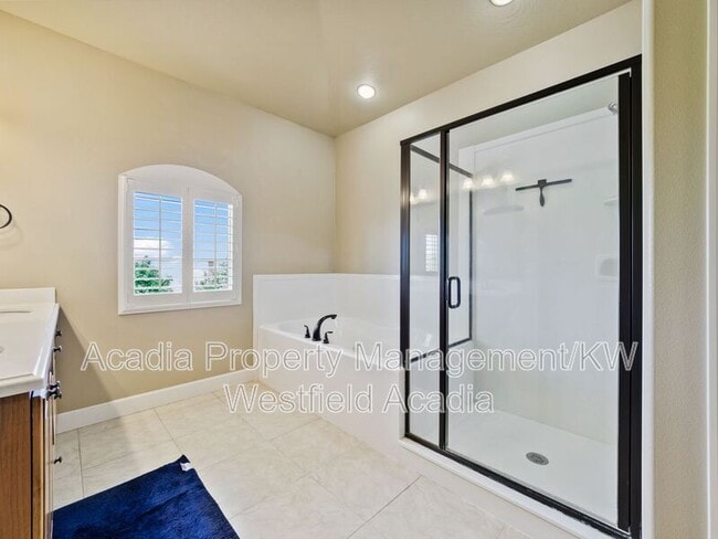 Building Photo - 912 N 980 W
