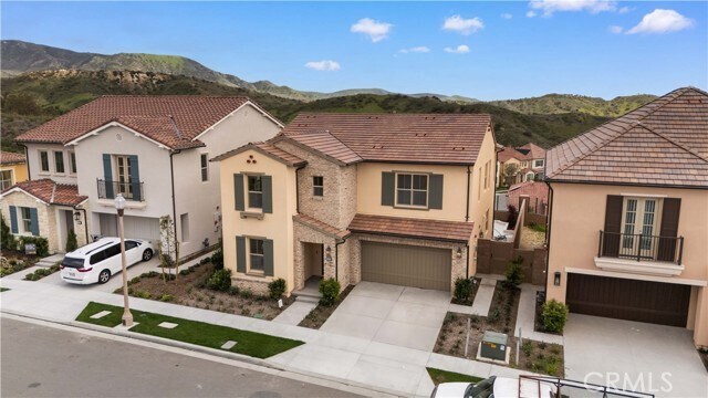 Building Photo - 206 Collino