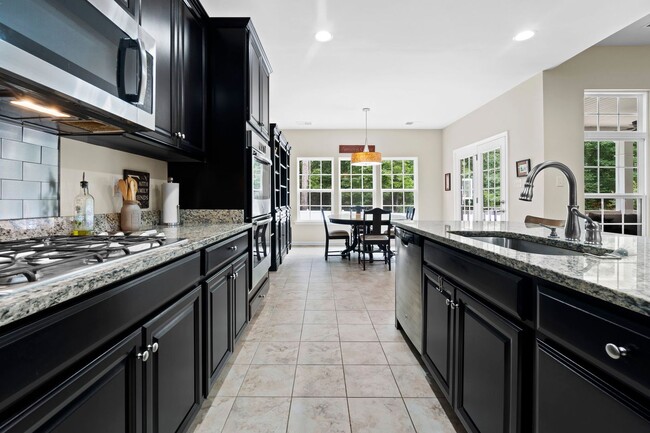 Building Photo - 2704 Brownstone Cir