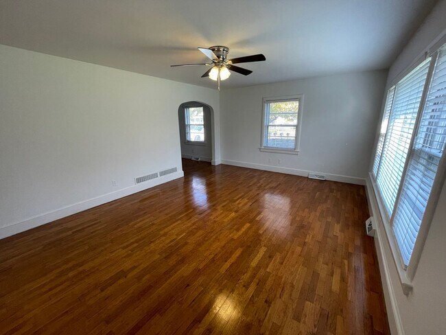 Building Photo - 5057 Wrightsville Ave