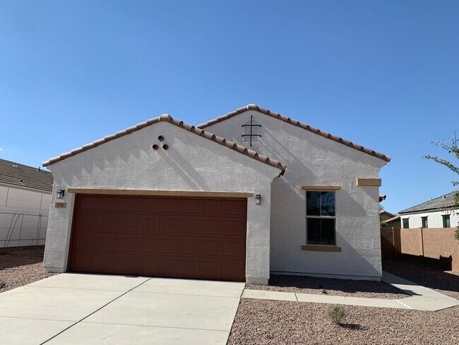 Building Photo - This stunning 4-bedroom, 2-bathroom home l...