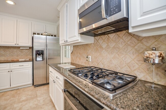 Building Photo - 5421 Pagewood Ln