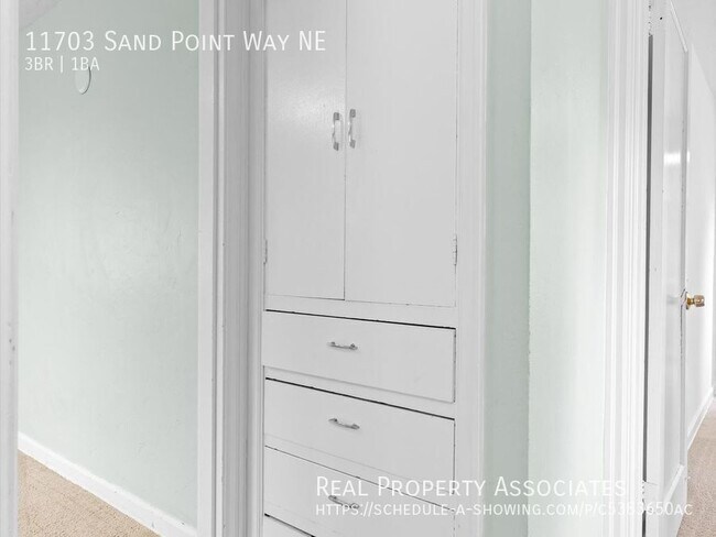 Building Photo - 11703 Sand Point Way NE