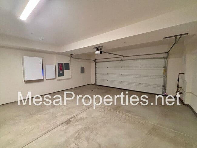 Building Photo - 2601 Cloudview Privado