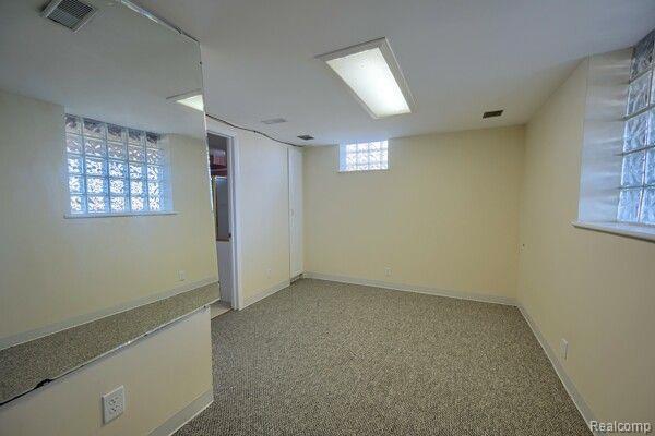 Building Photo - 3340 Windcroft St