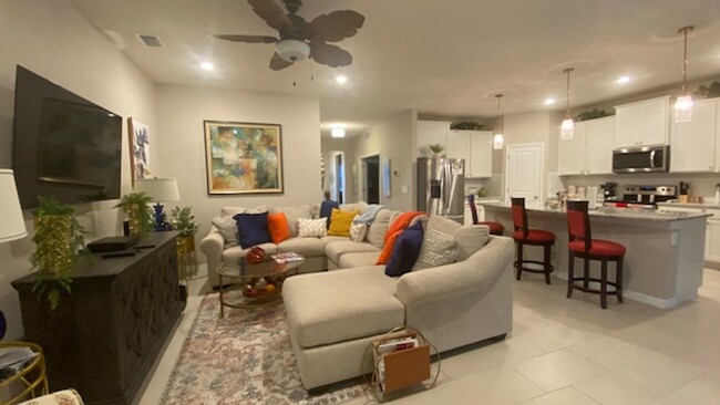 Building Photo - Fully Furnished 4-Bedroom, 2.5-Bath Home i...