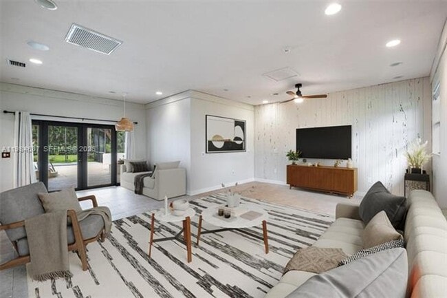 Building Photo - 6220 SW 123rd Terrace