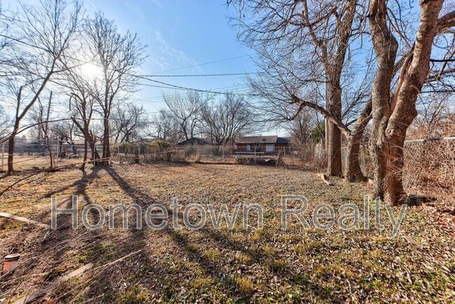 Building Photo - 332 NW 85th St