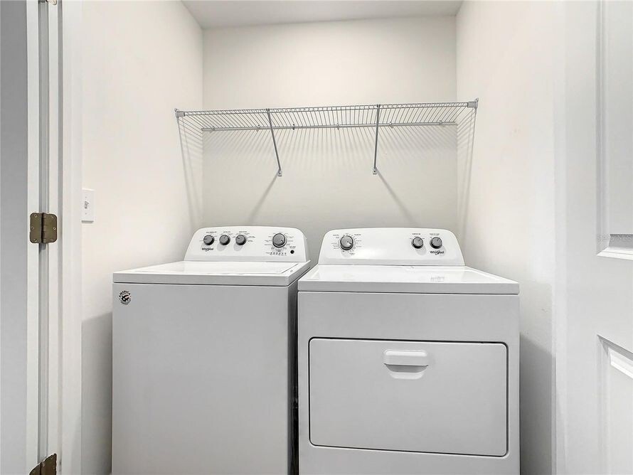 IN-UNIT WASHER & DRYER - 888 Grandin St