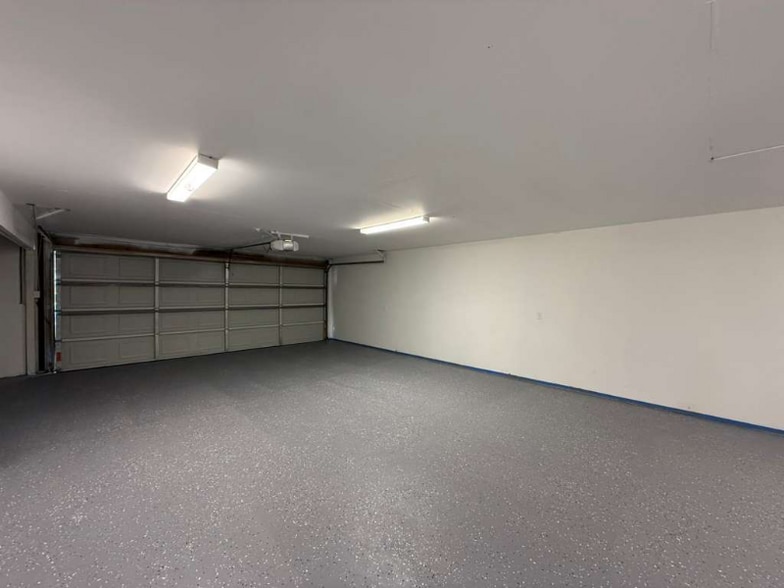 Building Photo - 4107 Hunting Path